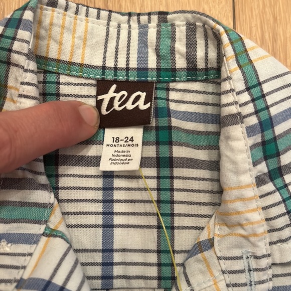 NWT button up shirt tea collection - Picture 3 of 3